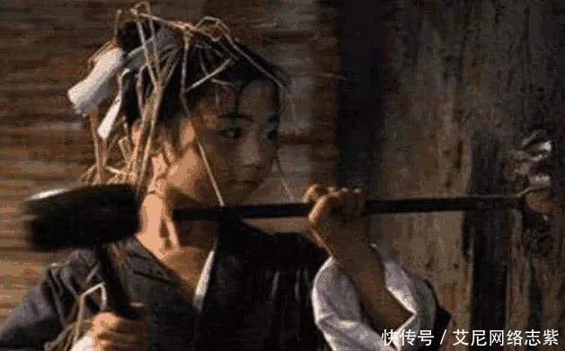 公鸡母鸡拖拉机